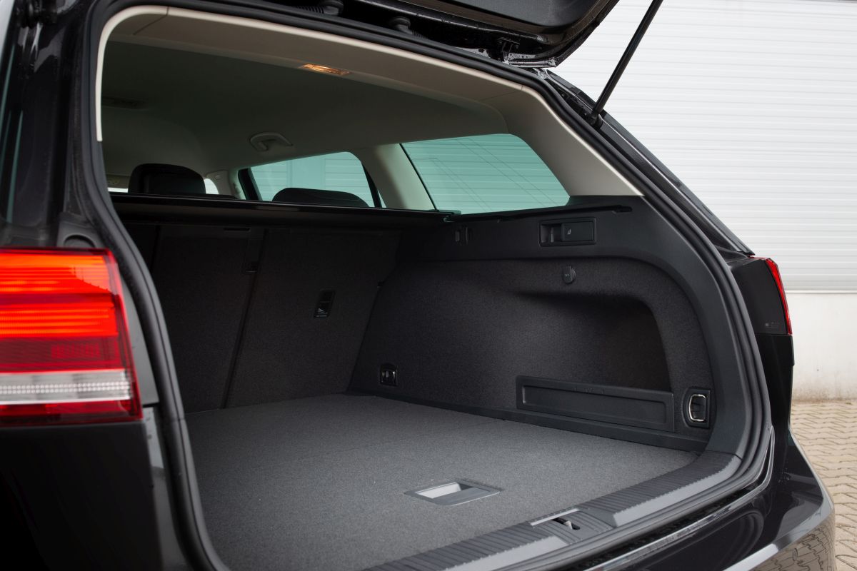 vw touran trenngitter 3