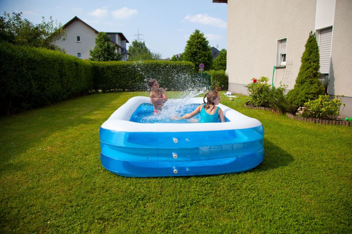 hohes planschbecken 1